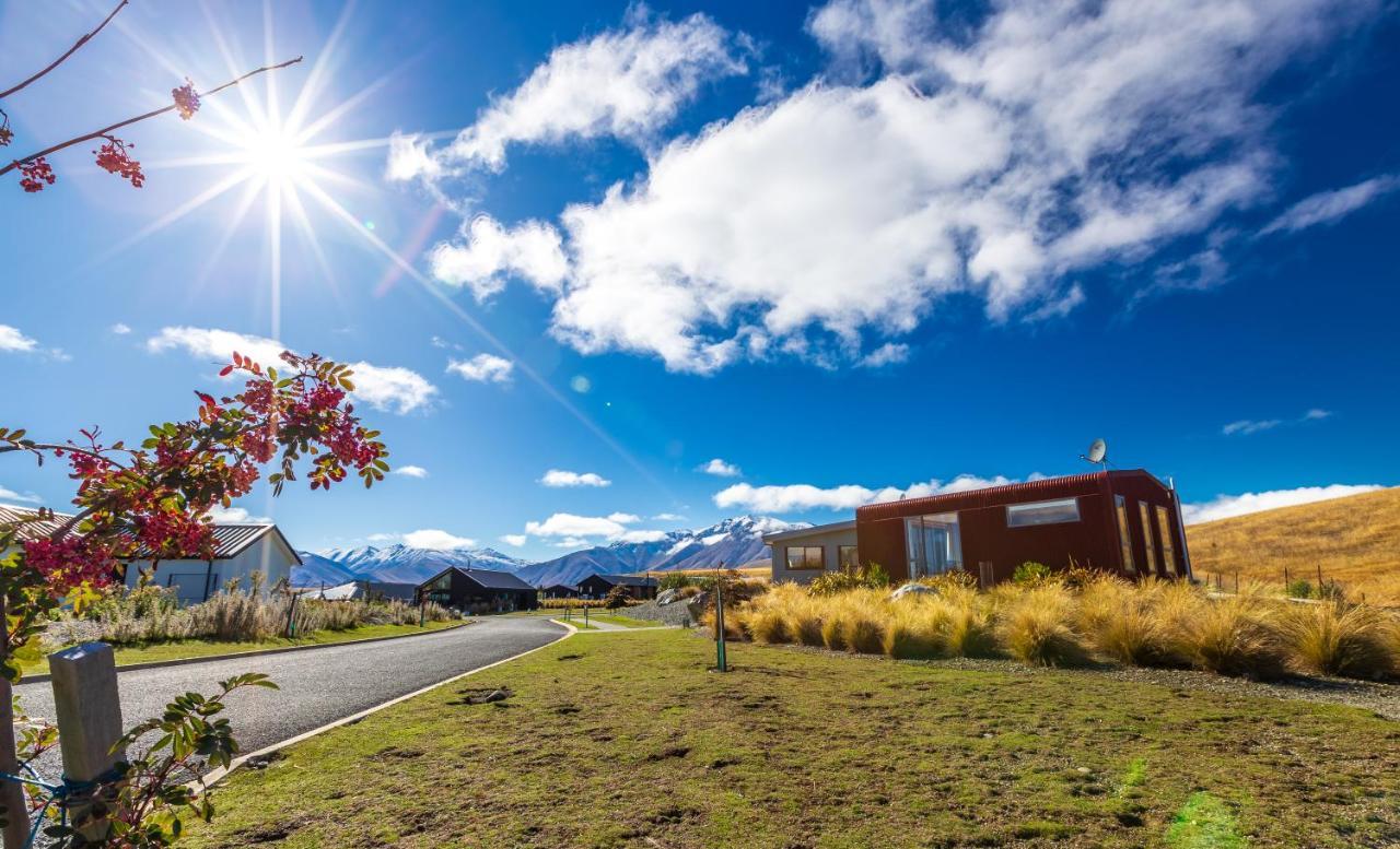 The Red Nest - Lake Tekapo Bagian luar foto